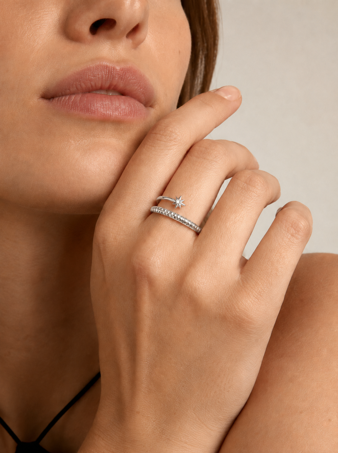ANILLO ESTRELLA RADIANTE