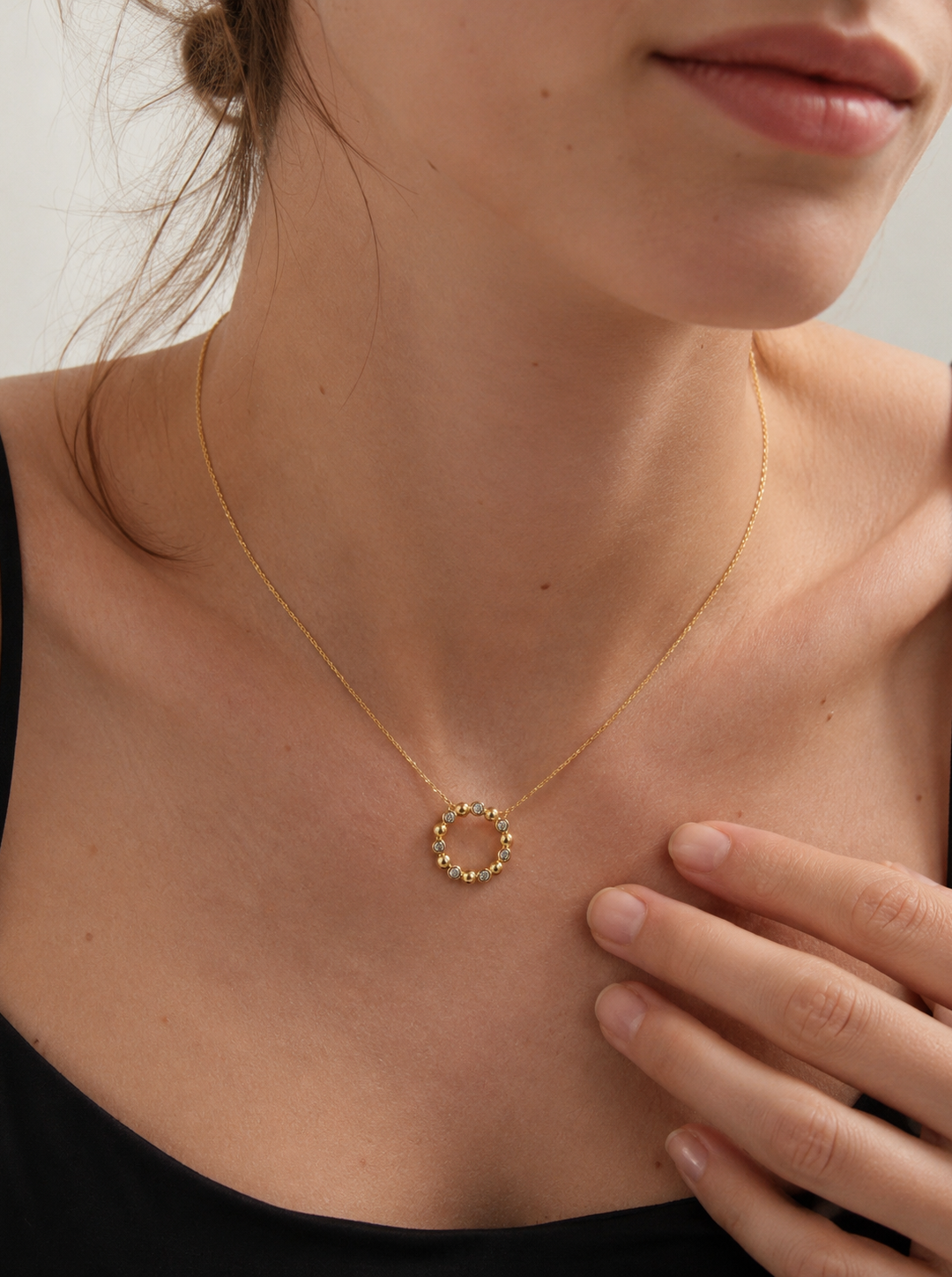 S&S  HALO NECKLACE