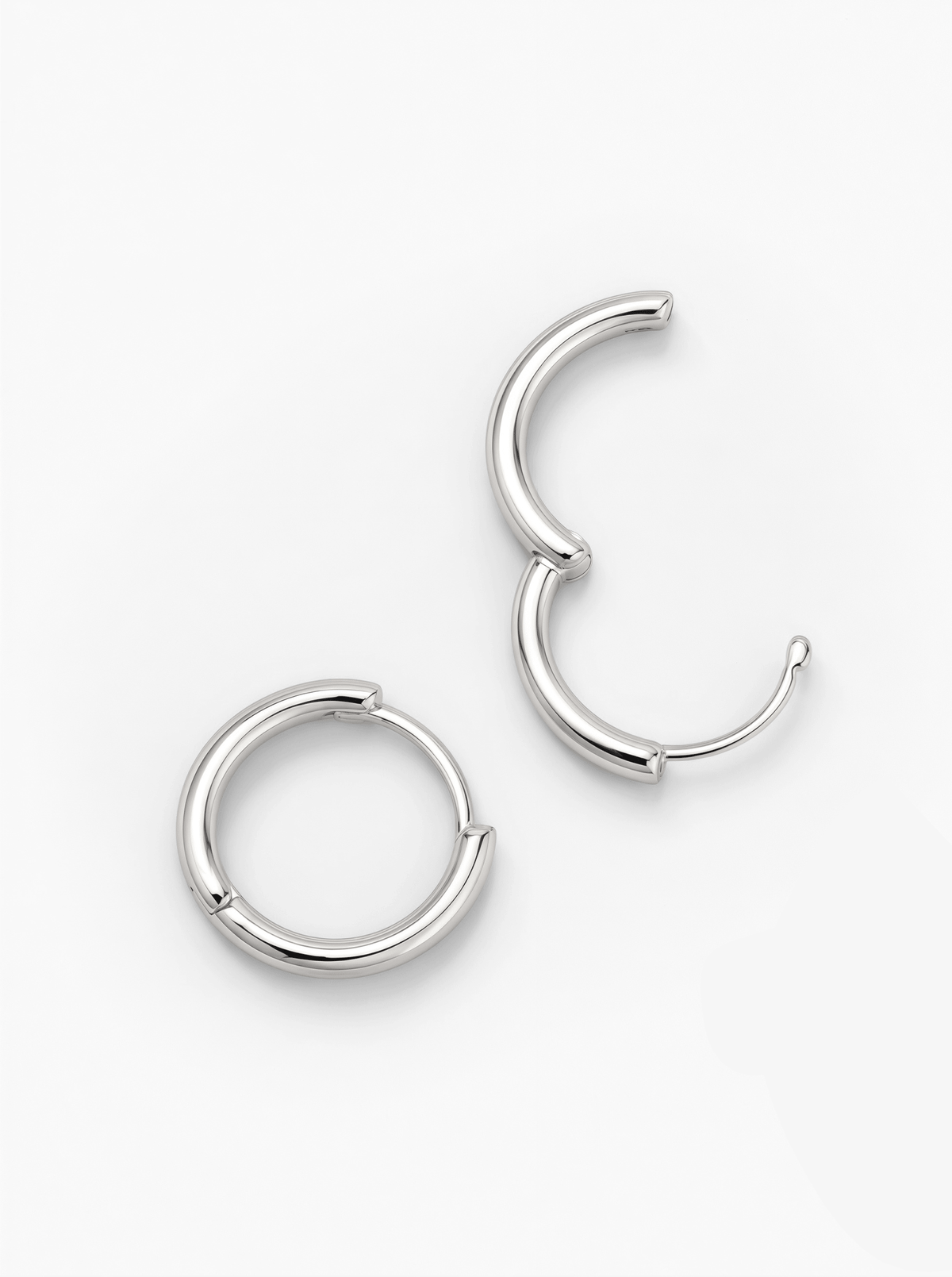 TUBE MEDIUM HUGGIE HOOPS