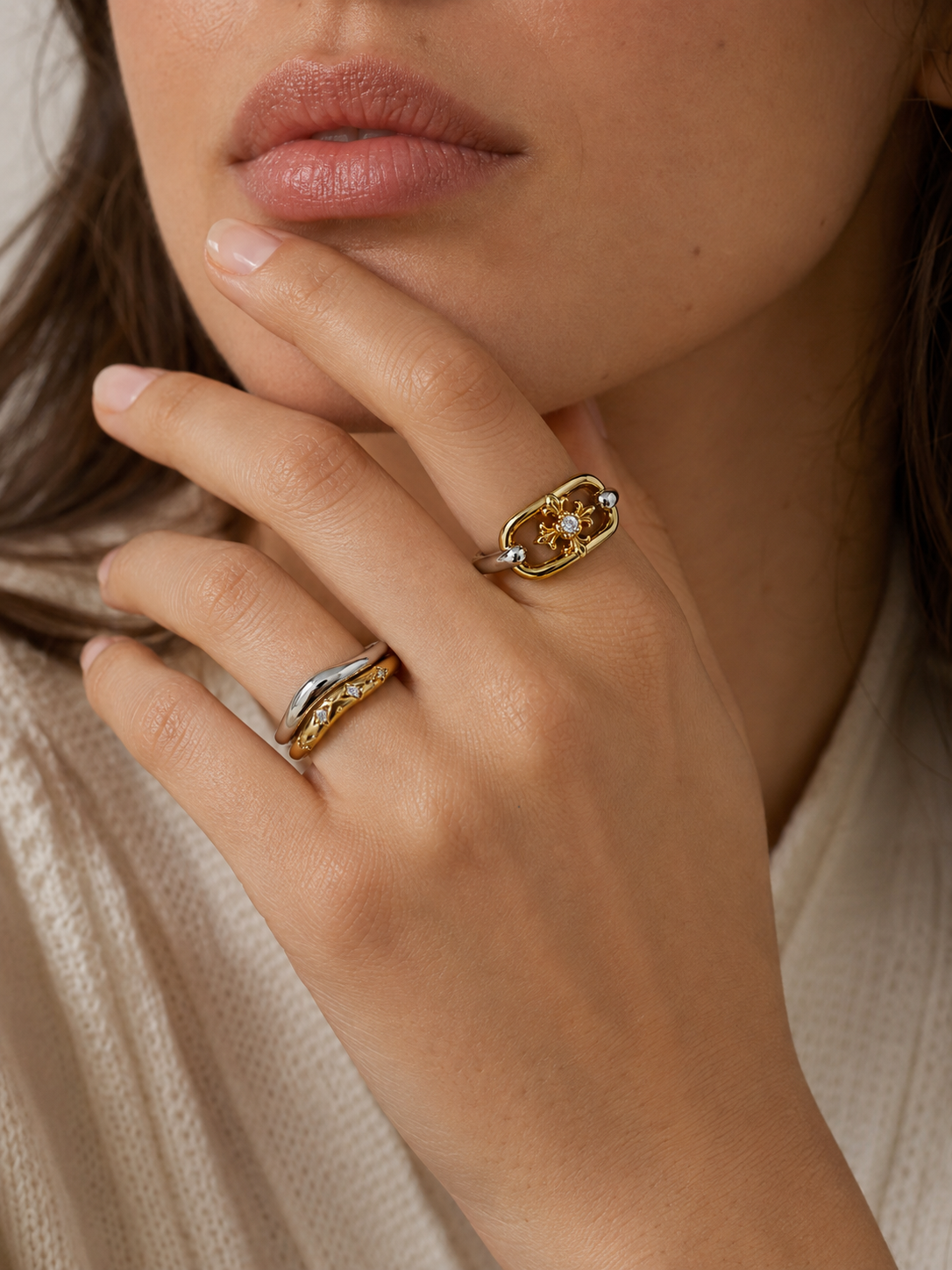 TWO-TONE CROSS IRIS RING