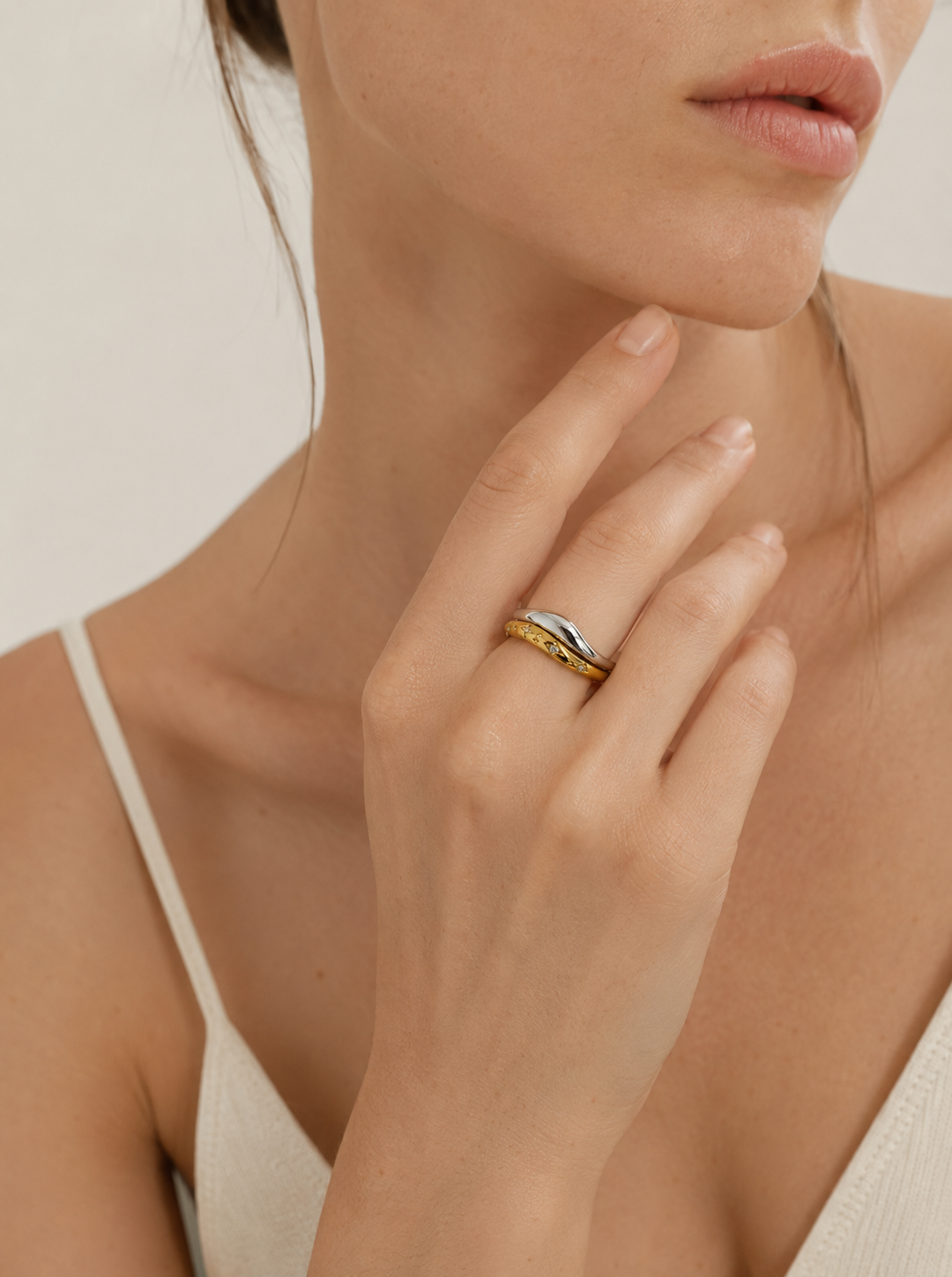 ASTRAL CONTRAST DIAMOND RING