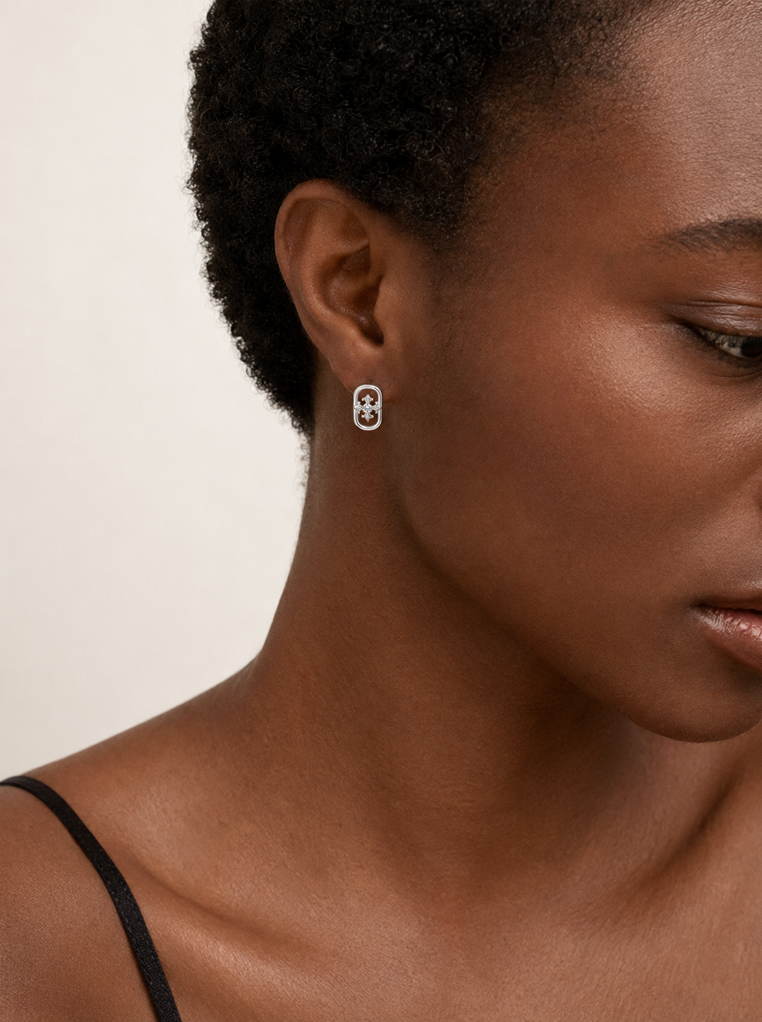 IRIS STUD EARRINGS