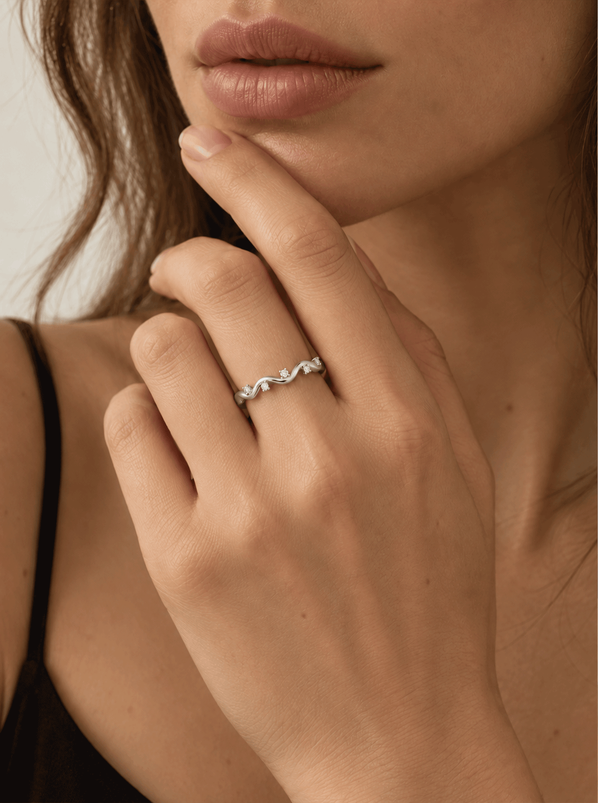 TIDAL DIAMOND WAVE RING