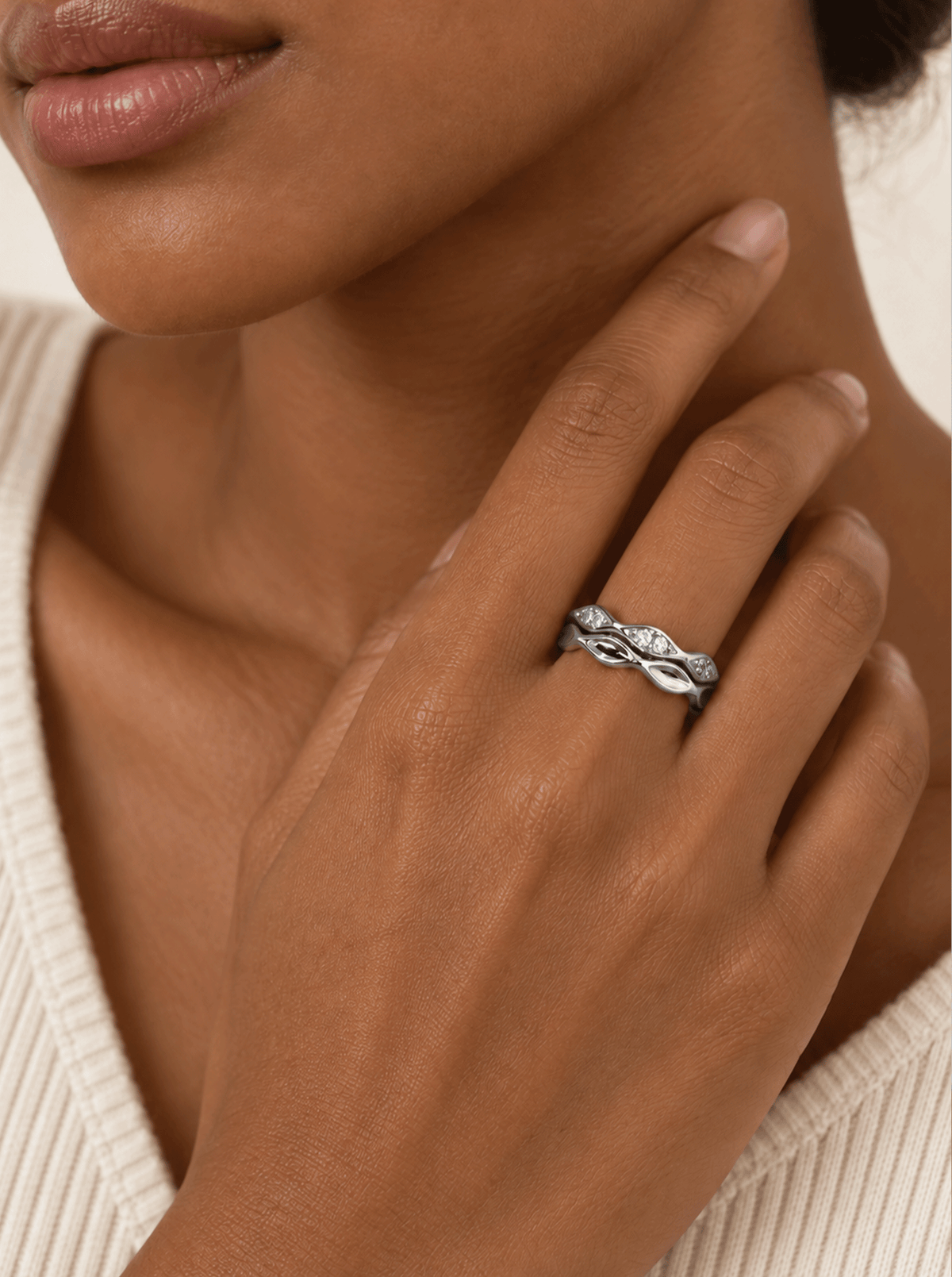 TIDAL RIPPLE DIAMOND RING