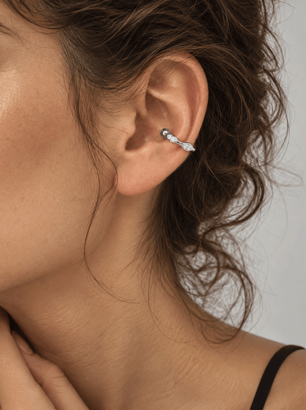 TIDAL RIPPLE DIAMOND EAR CUFF